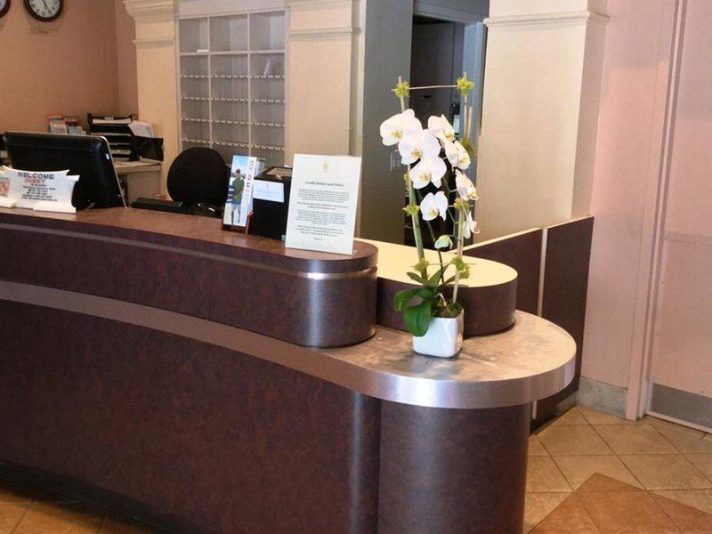 EF652B772CC927044950D184F1D1B933