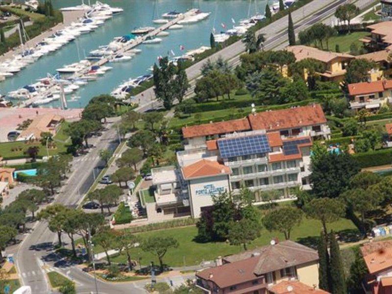 479740031D7FC34CE07657A42FCF62EC