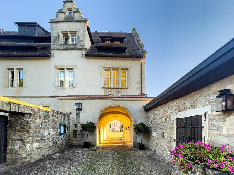 B16F345FEAC46C870C15F0C773B97F9E