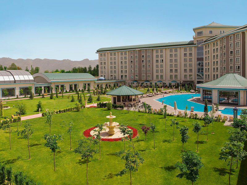 92707B987F7076B994B8A1A6FA1D35AE