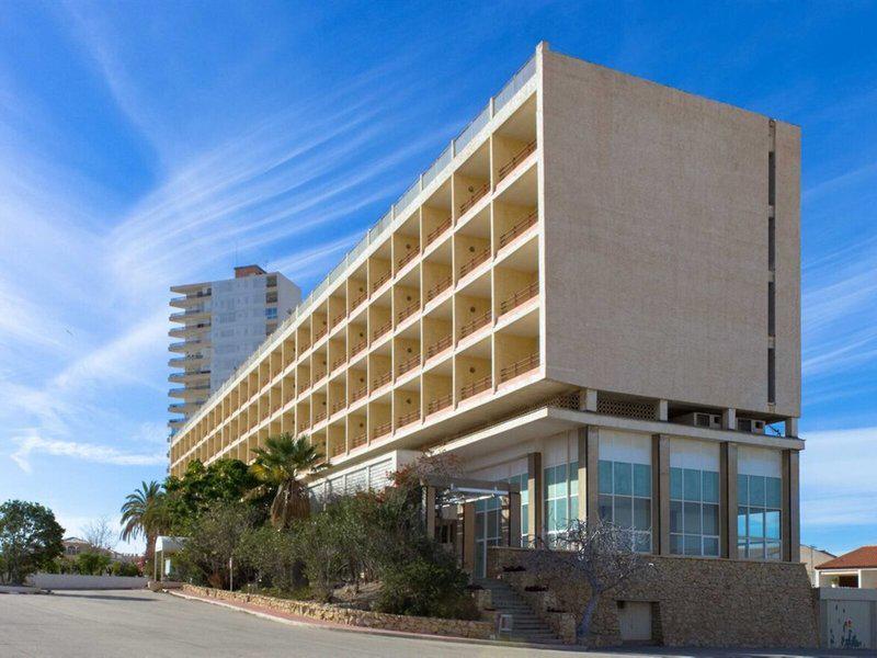 8D9C84162396C7CE1DFC38C59CD8879E