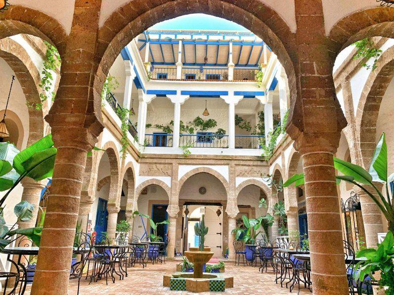 EA38EF795D42E04B1CC32E8B48B8AAF5