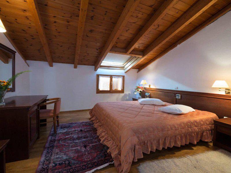 C0640E69E28F94661B9743FE8BEC9D8C