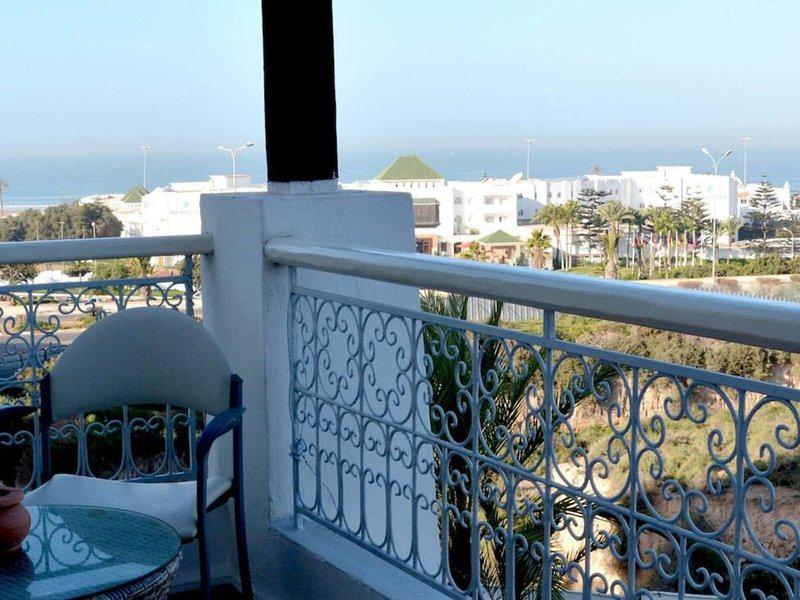 2B82FAB16F05F45F919EBFFD3ED06935