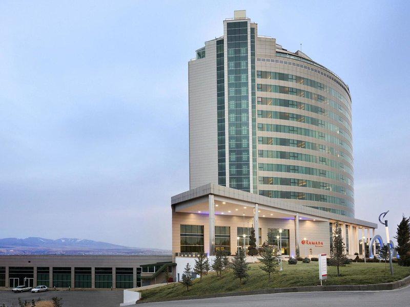 598D9FBAAAA66DB13D296B3E0B914F75