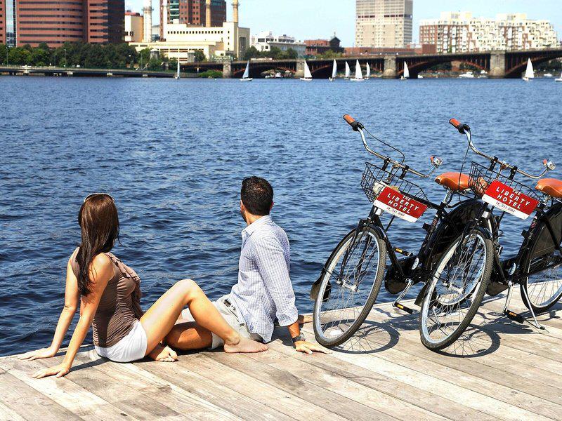 EA1B2B31D12A22226AECF3EC18396354