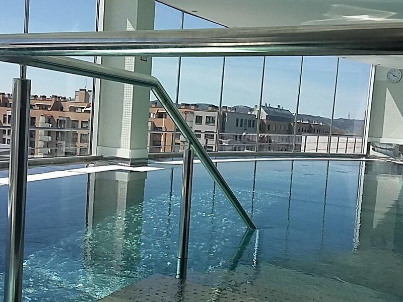 672D24D60AC10EAA225D2E6A8E9505FF