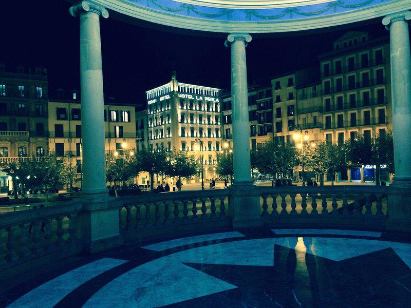 4FBEAD9B029D1CB7D5E9ABCF8287A279