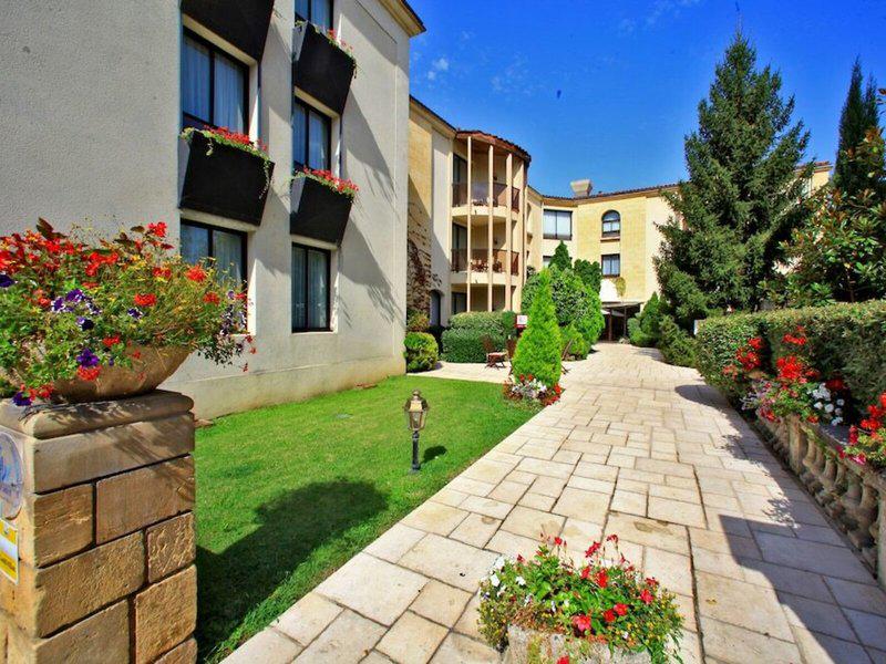 F1DA595820AA0475995E102BF3AFDFDB