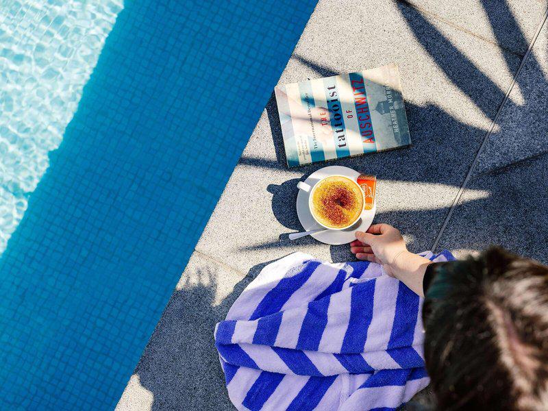 CC42EEB999666E97723E8AFDE2B67AC6