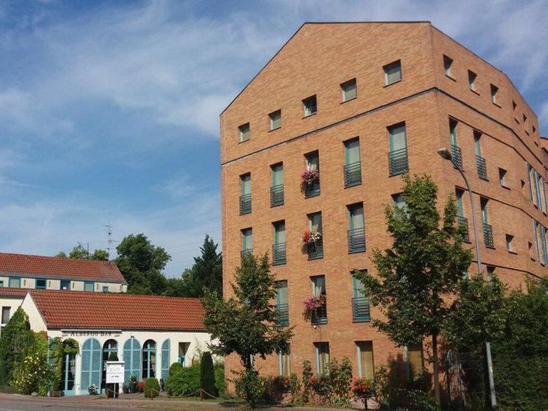 274B8F7DAA354ABF22626D5969106BE4