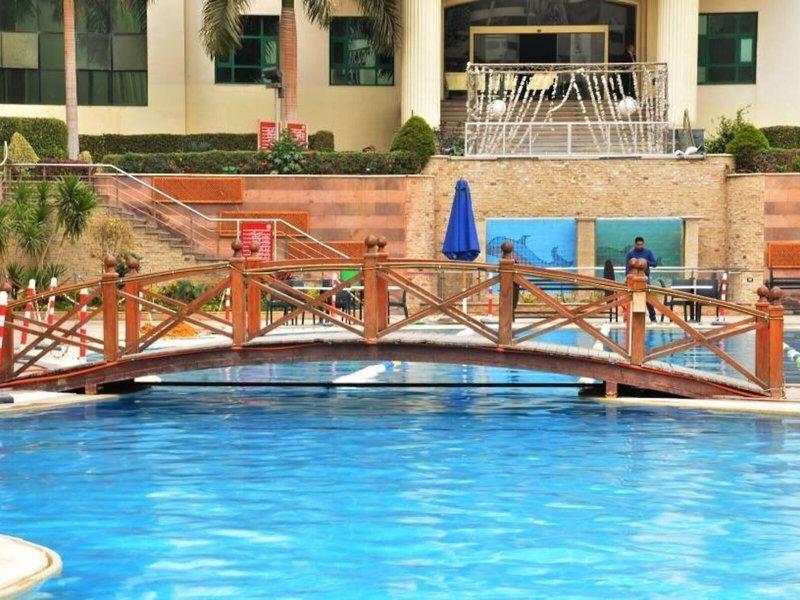 16049E364AE8CE539F9A6810F1BA9BCC