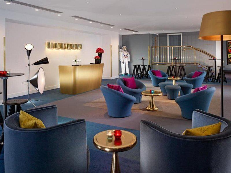 BB86A416F03303A0BF102E6C568834D9