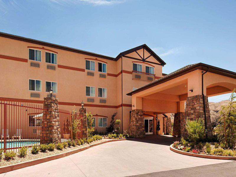 BAE5C50B3C244D1943142568E511AB0E