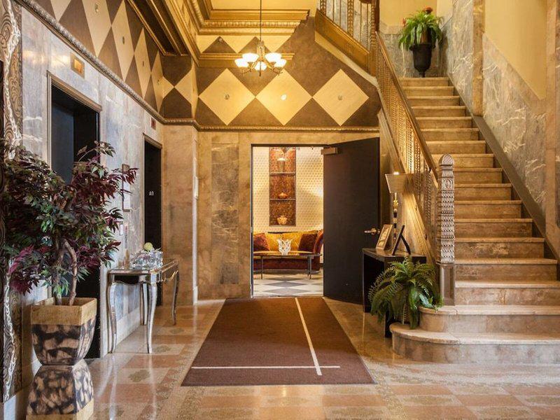 60F8A40BEBDD0DE7407292474B04BAC5