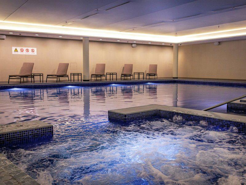 FFDAC6F02F8BD08AD1105B9AB6F6C5D1