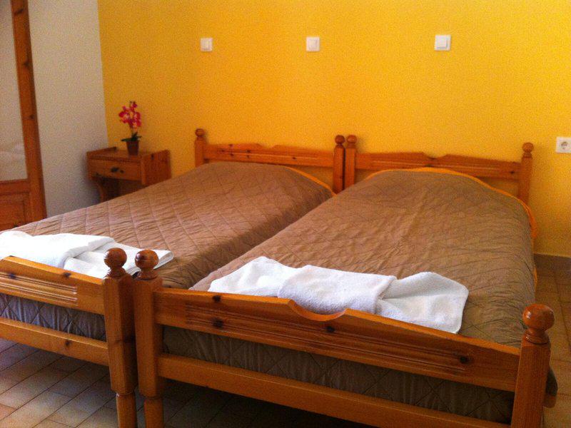 CA4B7066F4BB4F1DED59F291FE8D688C