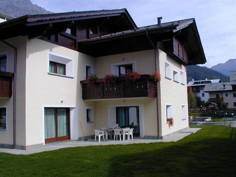 A5775BDD28E16A977DB9E6BDE4C89E22