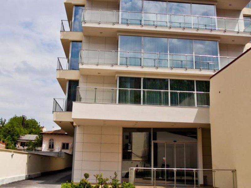 2C1474E4CBAFC107AA0472E14CA8A50E