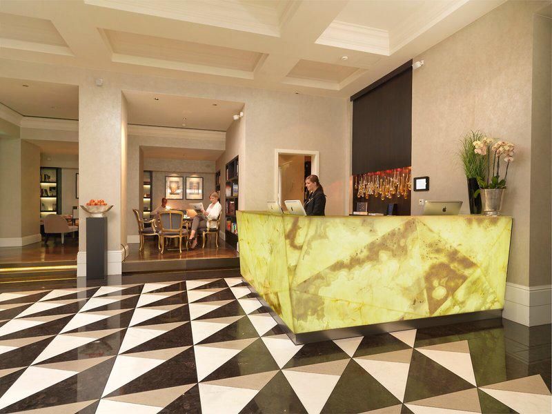 8DBB9D1E9515297820F4A2F2B4A32573