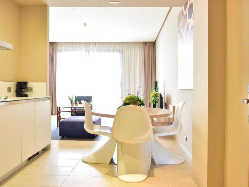 4EC7ADBF4CC8C26F0D4759064A87D256