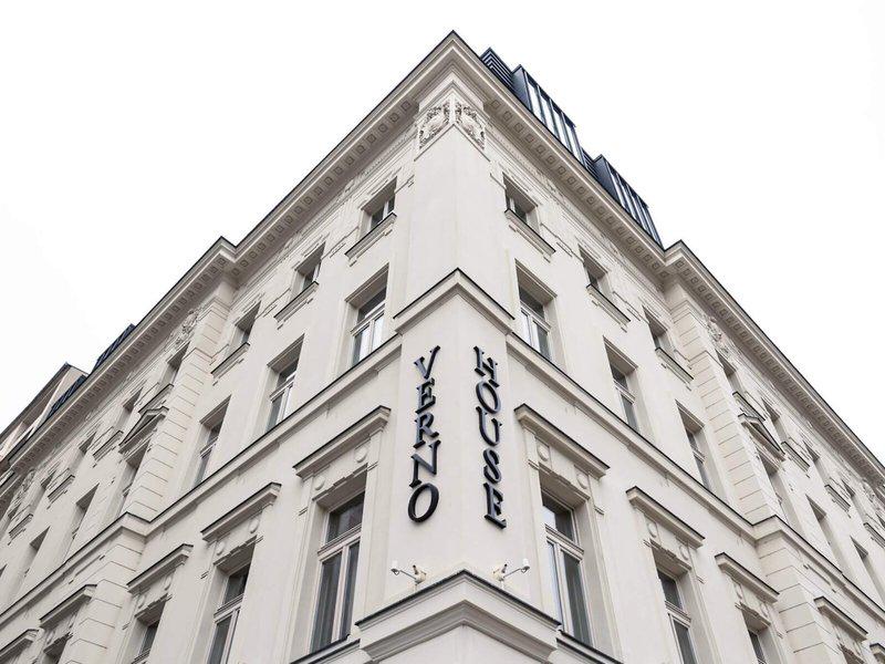 EDAE2F2DB7C56AAAB3FEEFF2E7DBFD1C