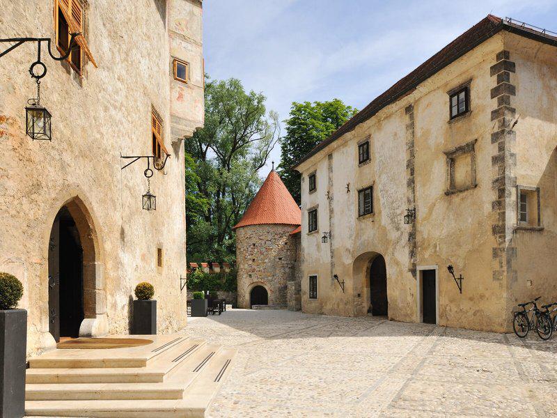 4F70B2B4AB37B194A437D47342831653