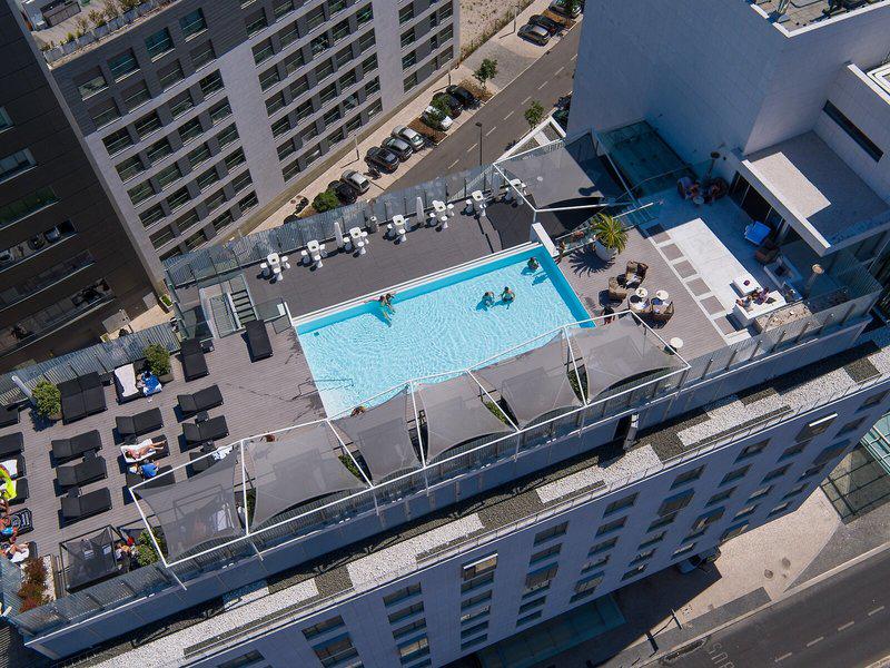 C85EADCCE9176477D3DFD064EE34DD0E