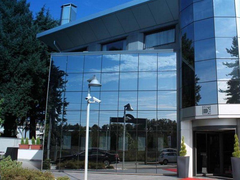 B809164415212D54D3EEAB841749EDDA