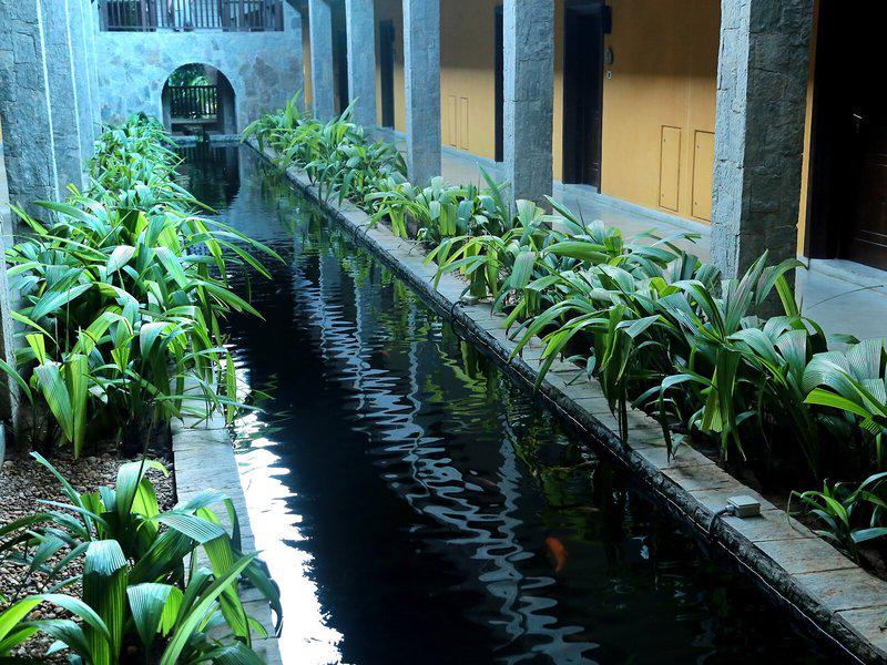 1A204C4A075AF2DD106F2D4D4095C941