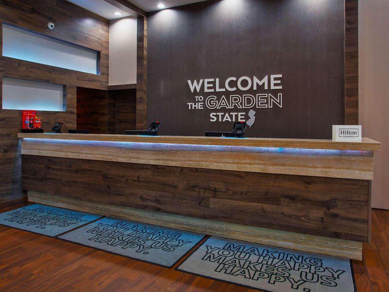 E3FC989D80B809CDEDBD2DE7E9C97943