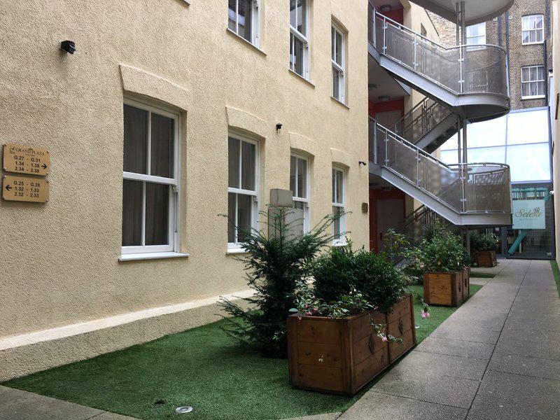 0D3AE89A6DA5886AF9B7E67CAF5FC45F