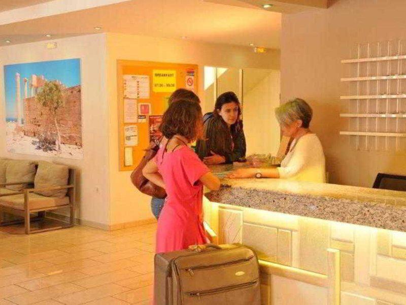 F5A2617A9924F4B47A6ADB78C0D6281D