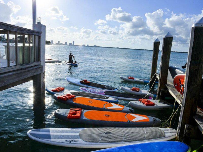 FB6BE76D6AFEF61F3725F44B24CE6A89