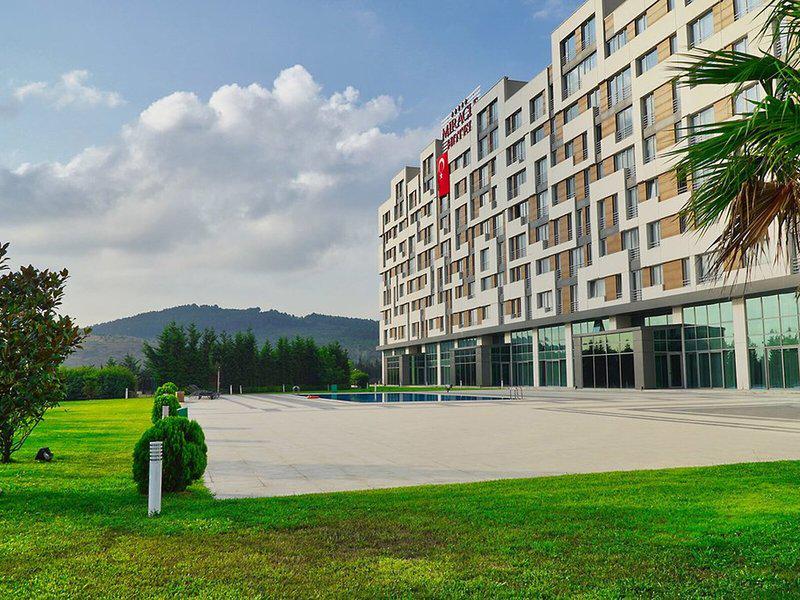 DB37F3AAF17AF57F1CDB8D8CEAC20706