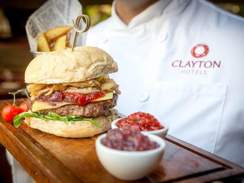 B8818CE2C74CBE6DC28CAEDFB77D02E2