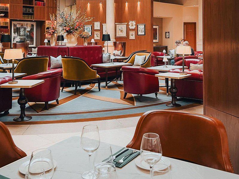 8B282198BBA7C0414F866745390FEAB1