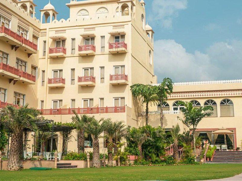 01B8C4CB1CBC81DA102C1A7BD4B0C2AC