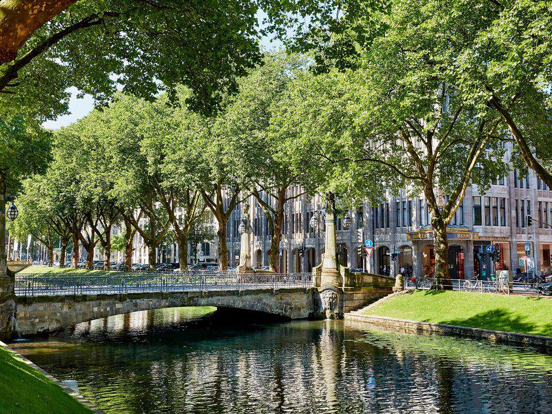 F0509EBFCDE912304AC4B7FE58E24276