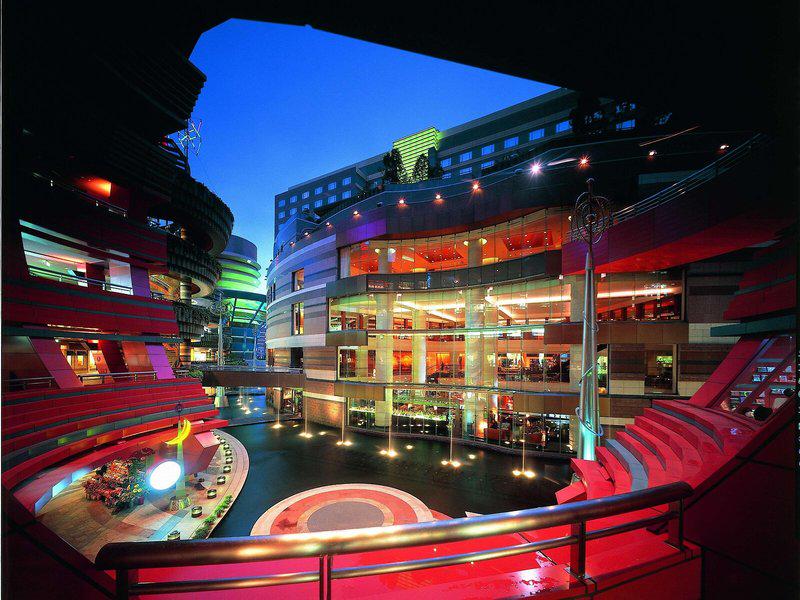 112778F4A403306C9725AD93B9C3C565