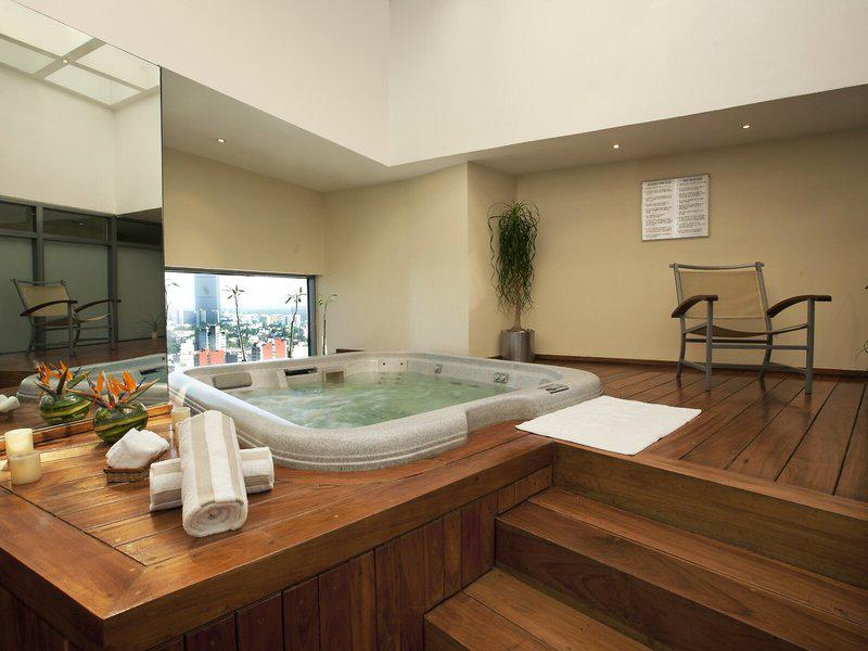 66E5F338DAB580458D4910166A30FC70