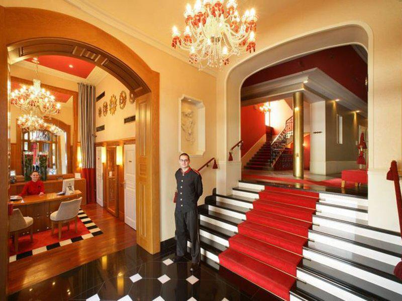 39EFBCA9D056DC1B1A2730BFC314B099