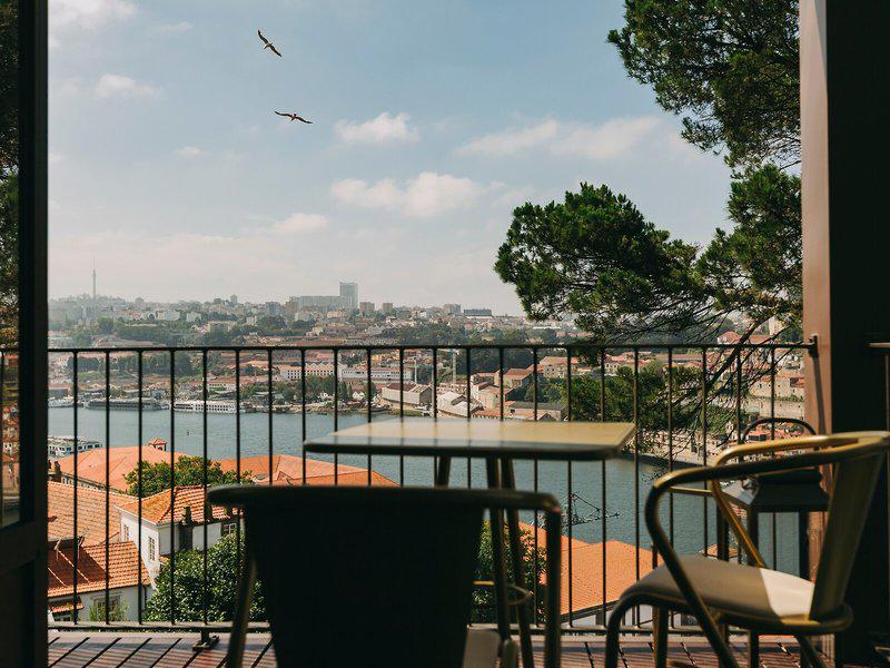 795BE3EB60D2530E1DA4F0D168C891D9