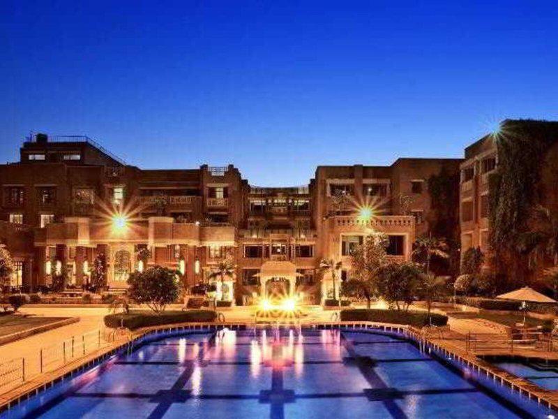 C52C88BBFB595C87EE600768A10B604E