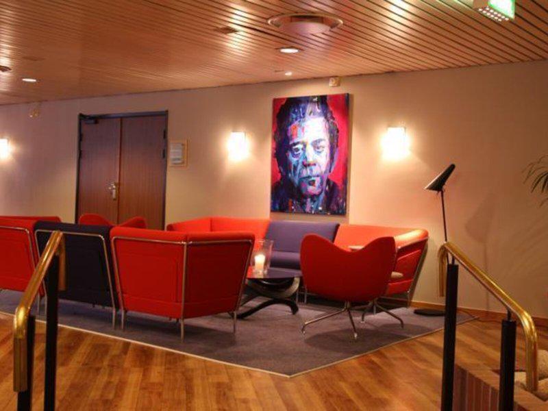 6308AF8108C8FF7578733F4D213AD1F3