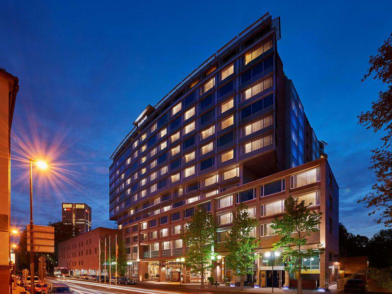 A7AC2C383FE47510BE036C0FAEF6843E