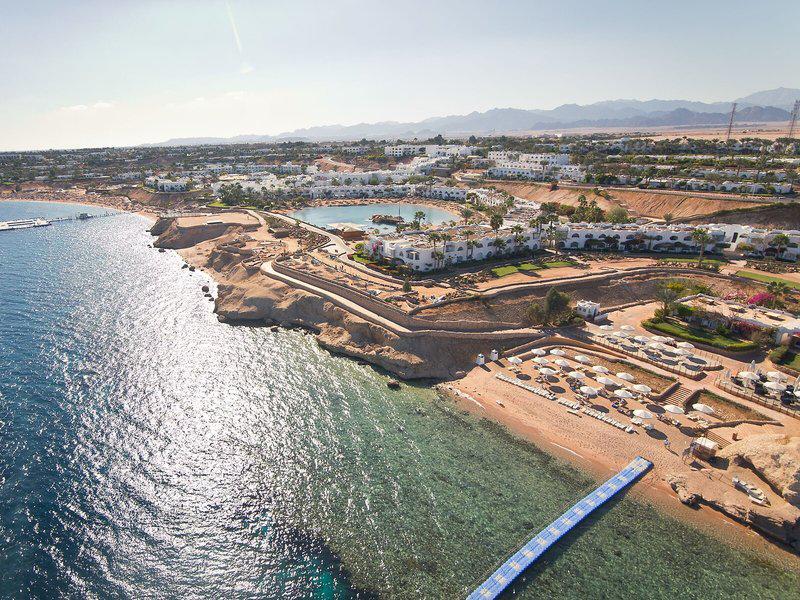 69EC16AC439E6C6BEDEE1AB17B6A042E