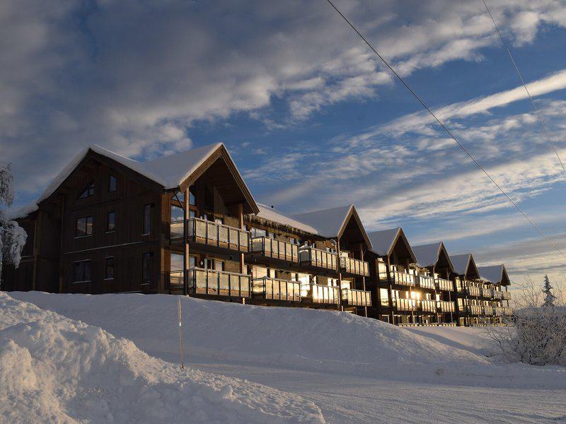 AE6E780244BA0139435B36241F6ACE20