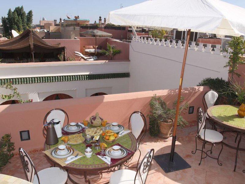 B4E7ABB6DB35FFD9137D26D3005E67C3