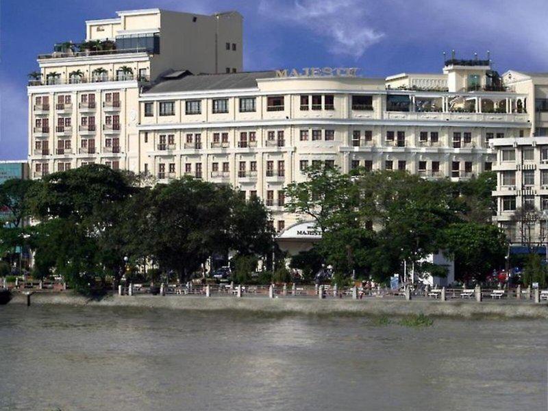 73EAFF9C5C73902DC13605ACC880990E